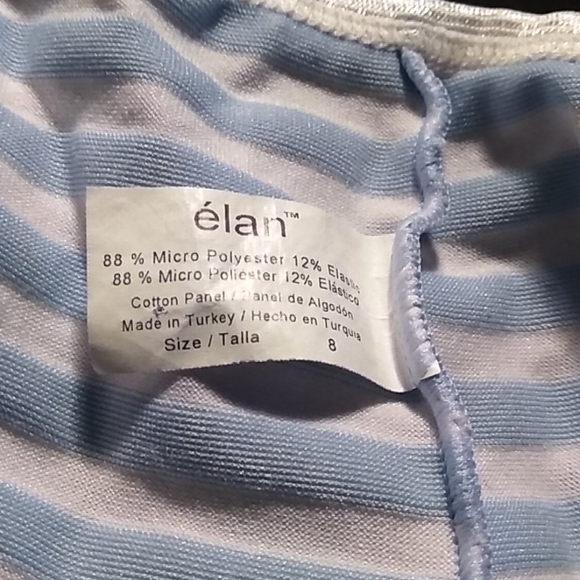 Pretty panties and thongs - Picture 3 of 6